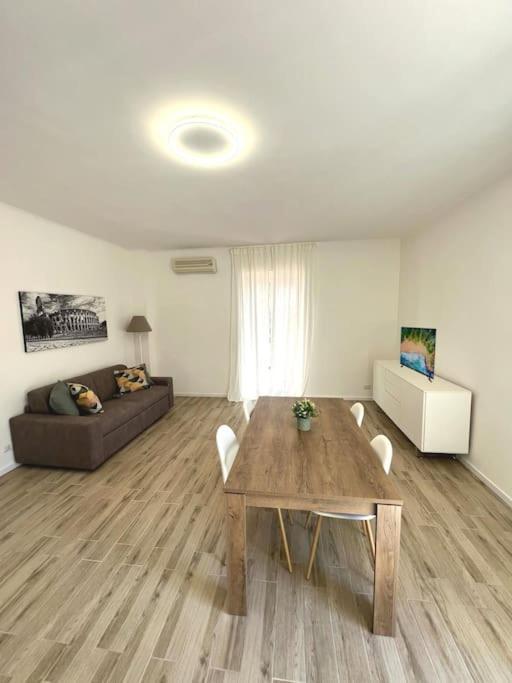 Apartment Delizioso A 5 Minuti Dalla Metro A Rom