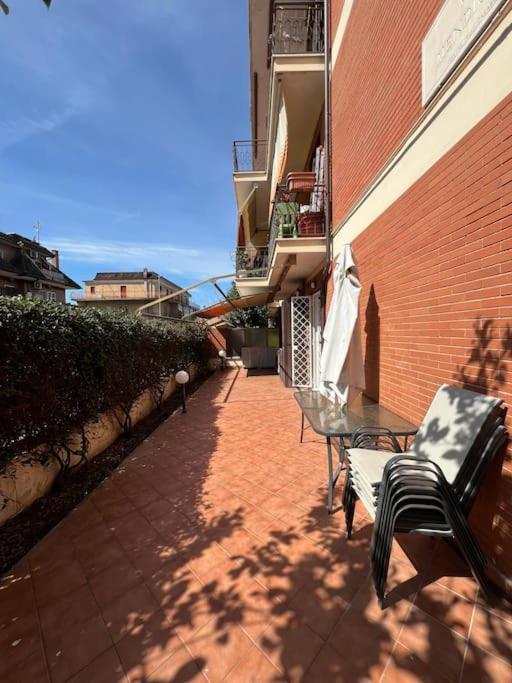 Delizioso A 5 Minuti Dalla Metro A Apartment Rom